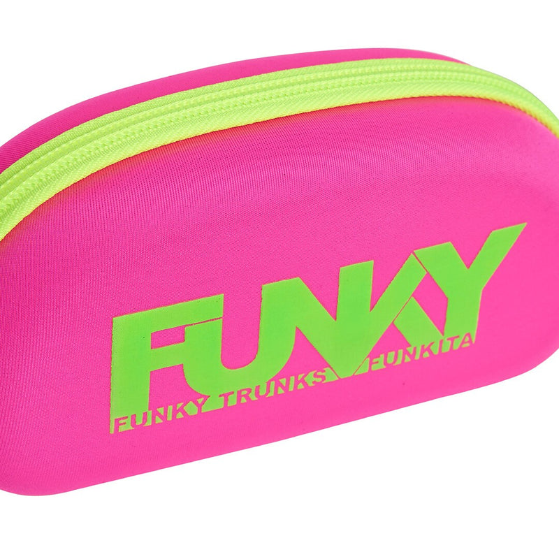 Case Closed Goggle Case | Sweetie Sweat