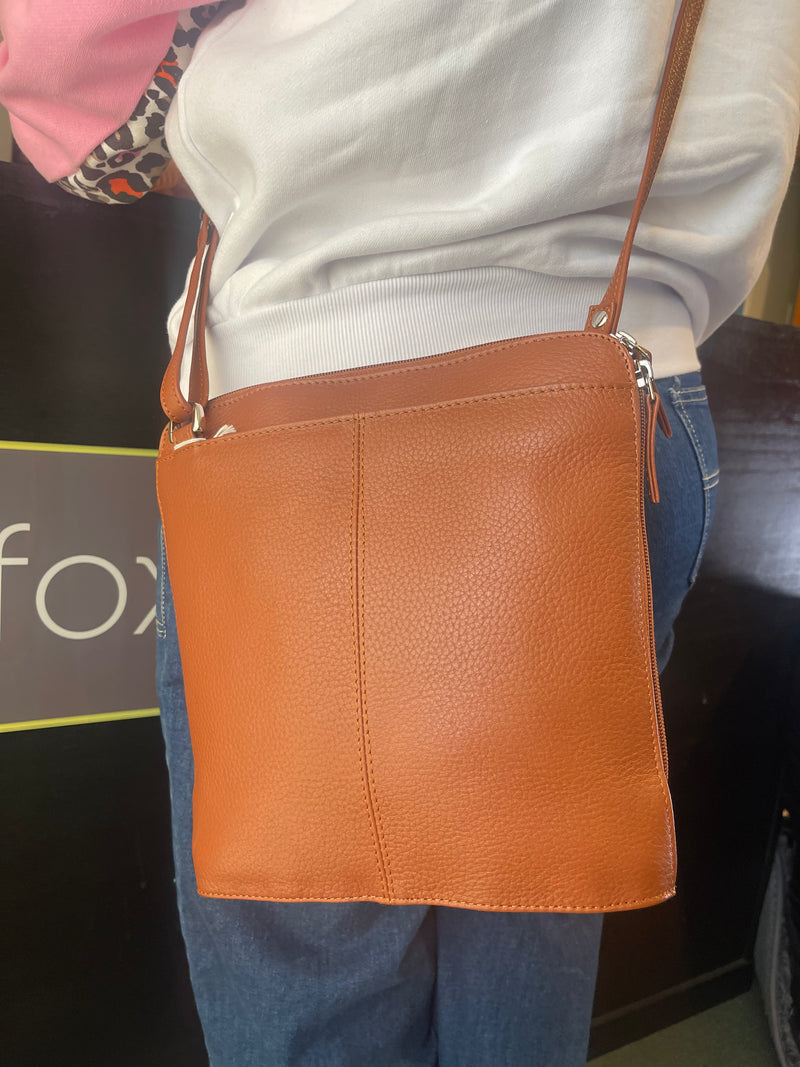 Paris Ladies Handbag Tan Fox and Oak